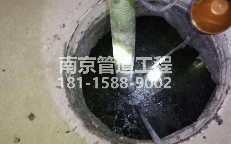 216淳安清理化粪池